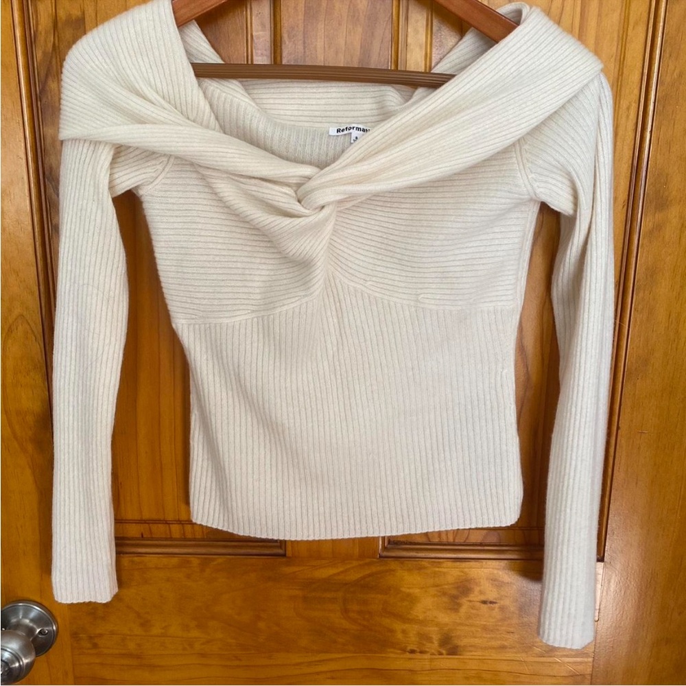 Reformation Natalia Twist Front Cashmere Sweater, Size Small, Gossamer/Ivory